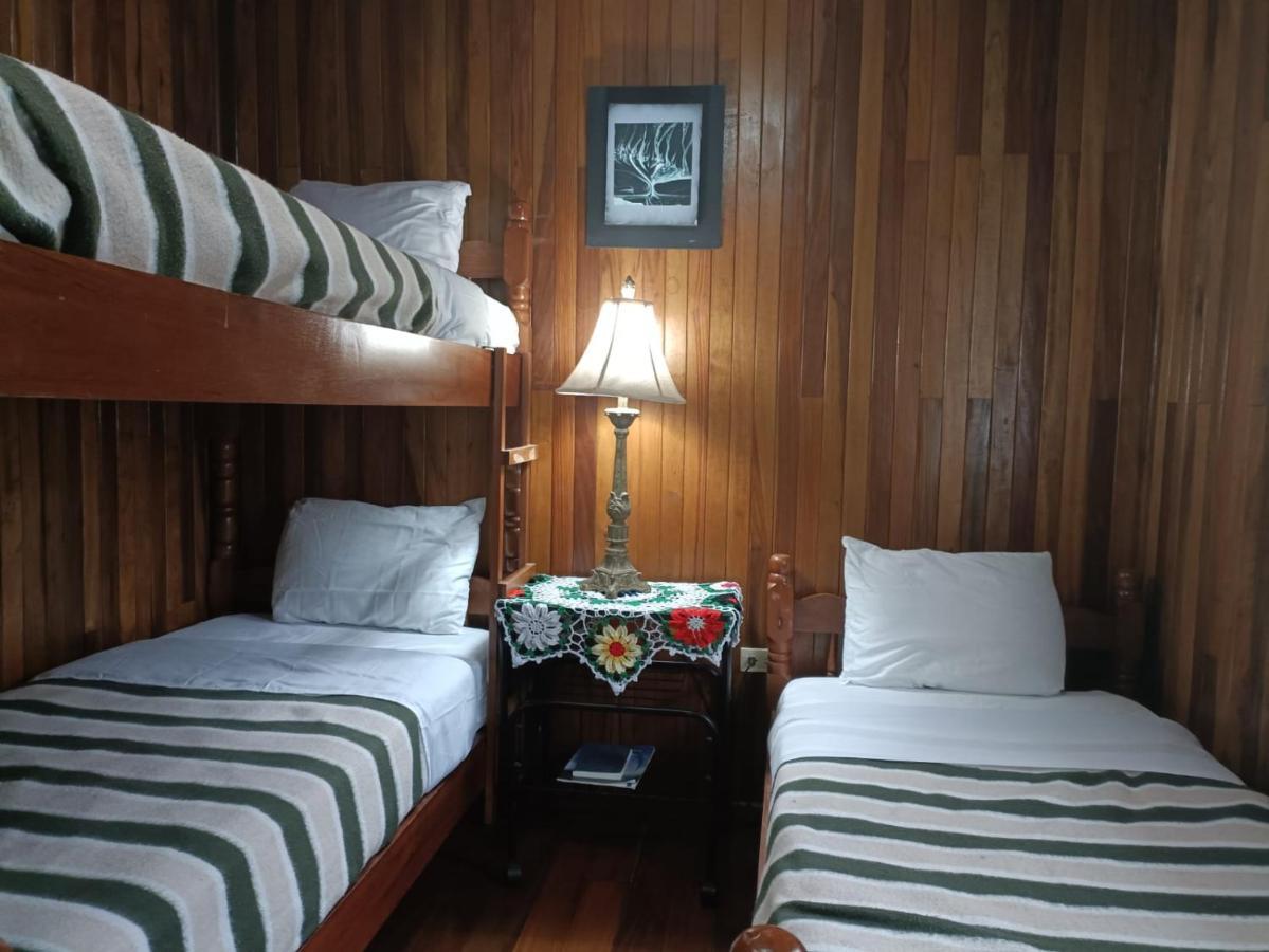 Hotel Bell Bird モンテベルデ エクステリア 写真